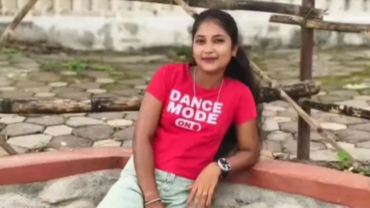 “ನೇಣು ಹಾಕುವ ಮುನ್ನ ಕುಣಿಕೆಯ ಜೊತೆ ಸೆಲ್ಫೀ ತೆಗೆದ ವಿದ್ಯಾರ್ಥಿನಿ – ಆತ್ಮಹತ್ಯೆ ಪ್ರಕರಣಕ್ಕೆ ಹೊಸ ತಿರುವು”