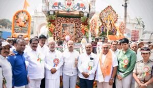 ಮಹರ್ಷಿ ವಾಲ್ಮೀಕಿ ಜಯಂತಿ ಮೆರವಣಿಗೆಗೆ ಸಚಿವ ಯತೀಂದ್ರ ಸಿದ್ದರಾಮಯ್ಯ ಚಾಲನೆ